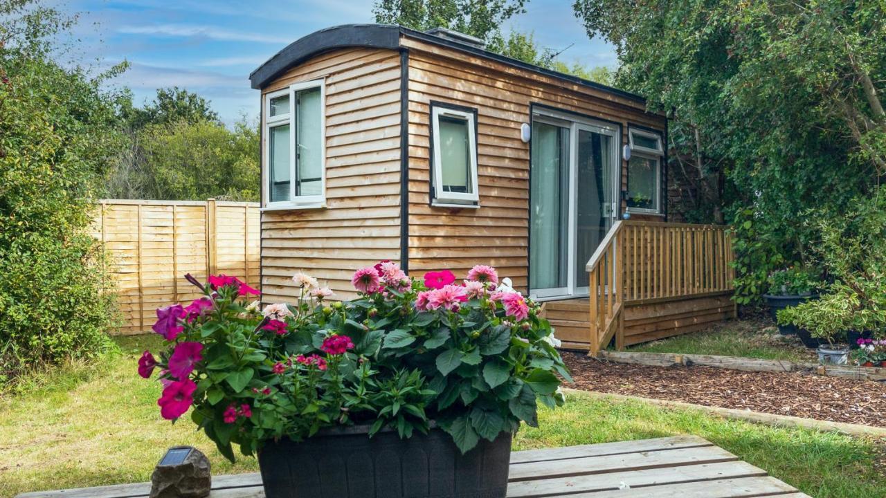 Shepherds Hut Bath Wick  Dış mekan fotoğraf